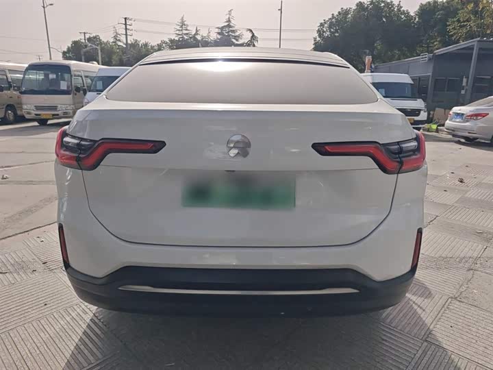 Фото 6 - Nio EC6