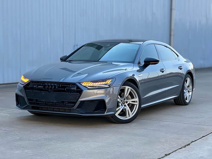 Фото 1 - Audi A7L