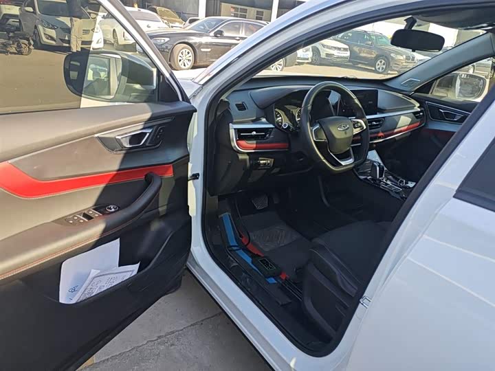 Фото 16 - Chery Tiggo 7