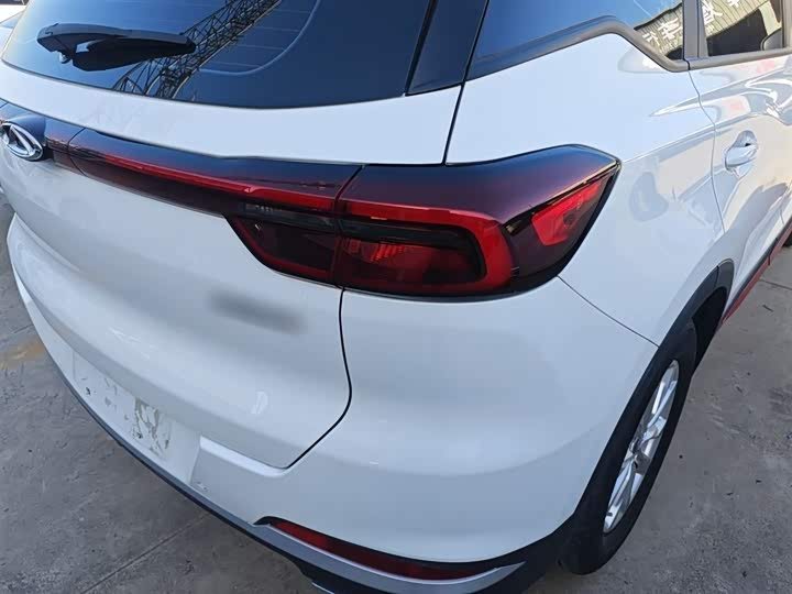 Фото 8 - Chery Tiggo 7