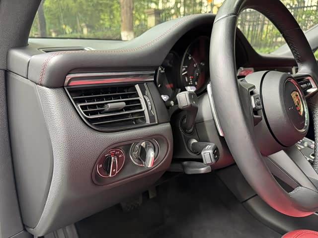 Фото 6 - Porsche Macan