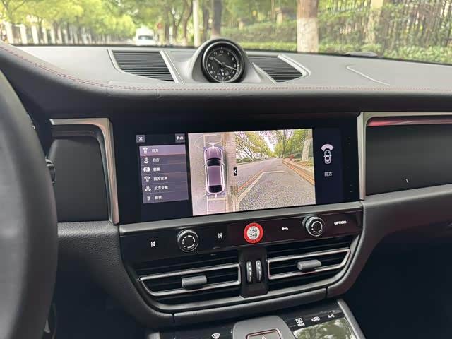 Фото 9 - Porsche Macan