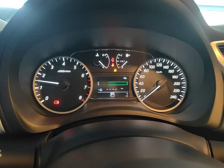 Фото 12 - Nissan Sylphy