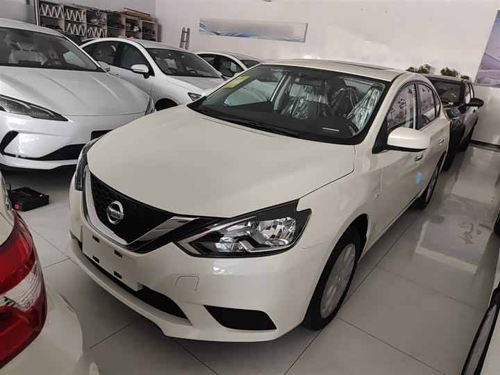 Фото 2 - Nissan Sylphy