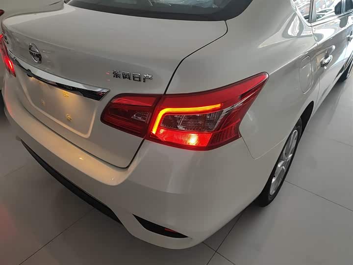 Фото 8 - Nissan Sylphy