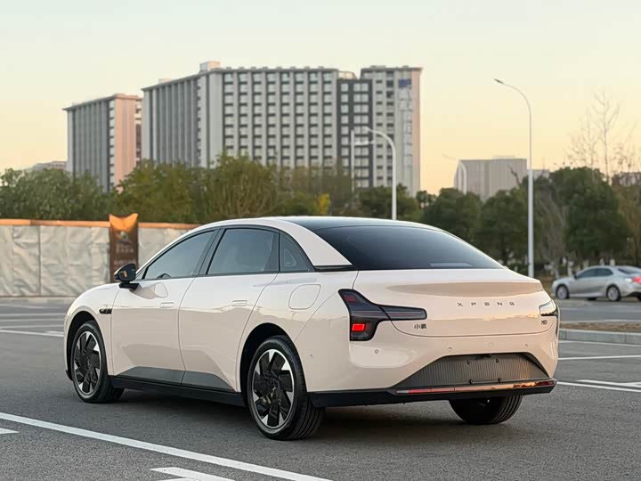 Фото 19 - XPeng Mona M03