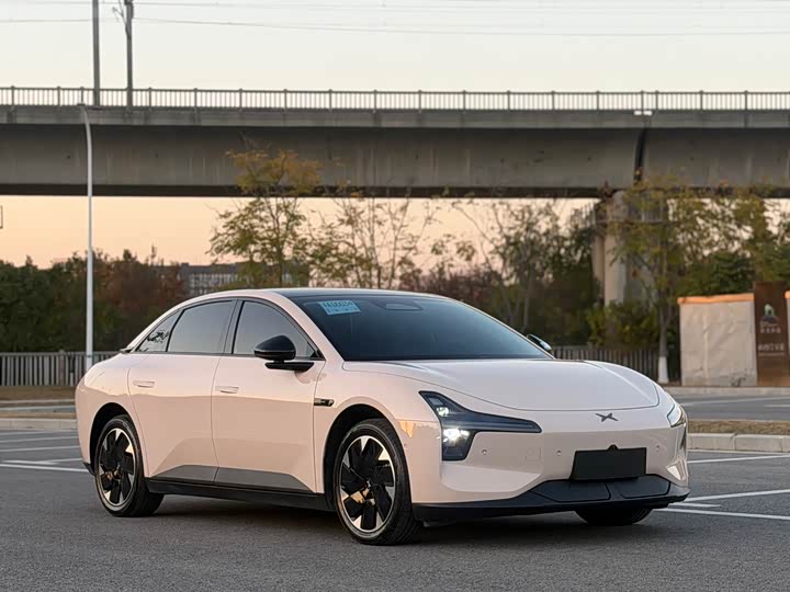 Фото 3 - XPeng Mona M03