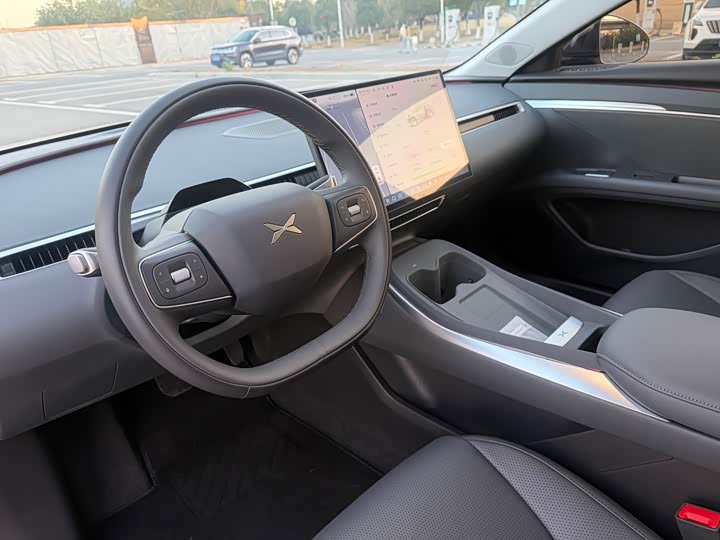 Фото 6 - XPeng Mona M03