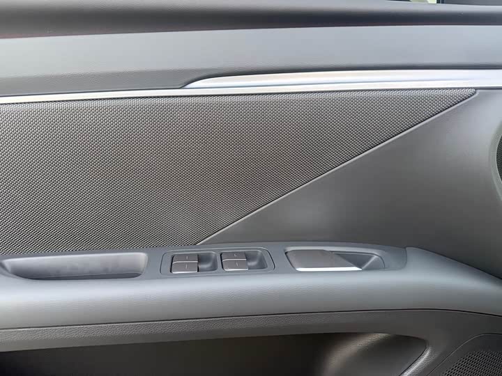 Фото 9 - XPeng Mona M03