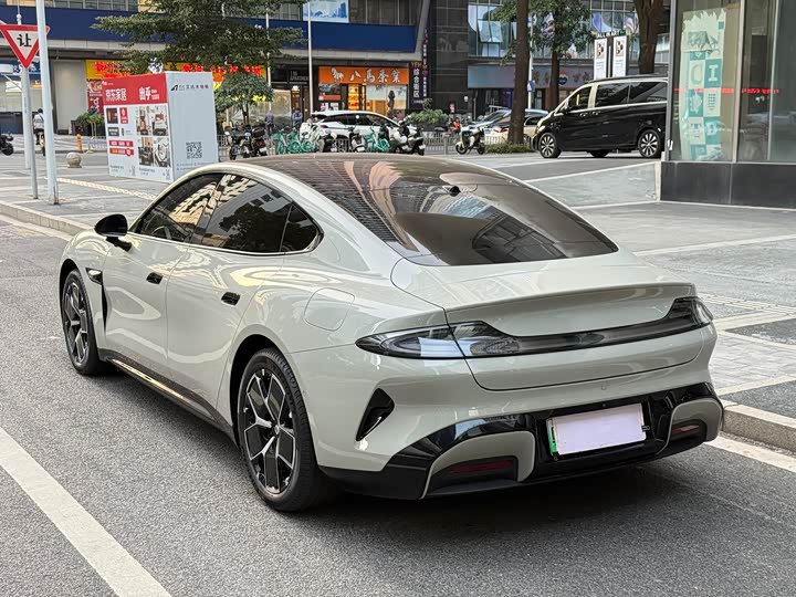 Фото 19 - Xiaomi SU7