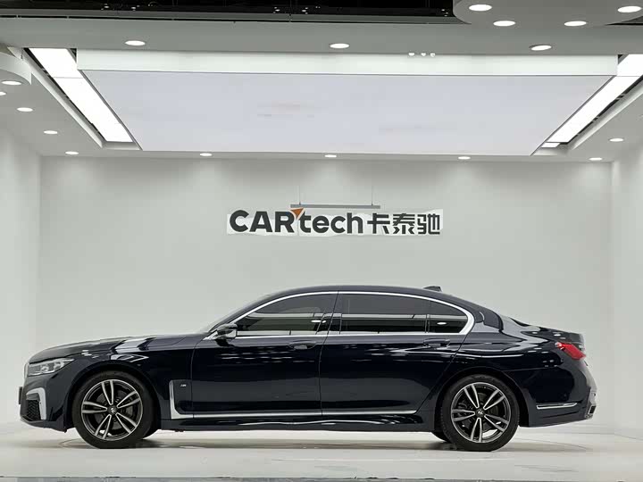 Фото 6 - BMW 7 Series