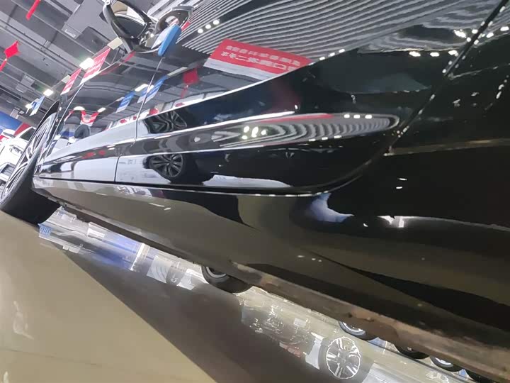 Фото 22 - Audi A6L