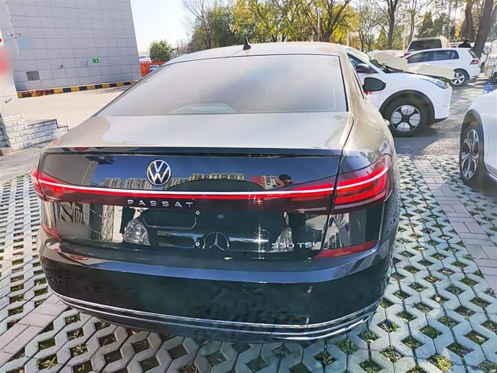 Фото 6 - Volkswagen Passat