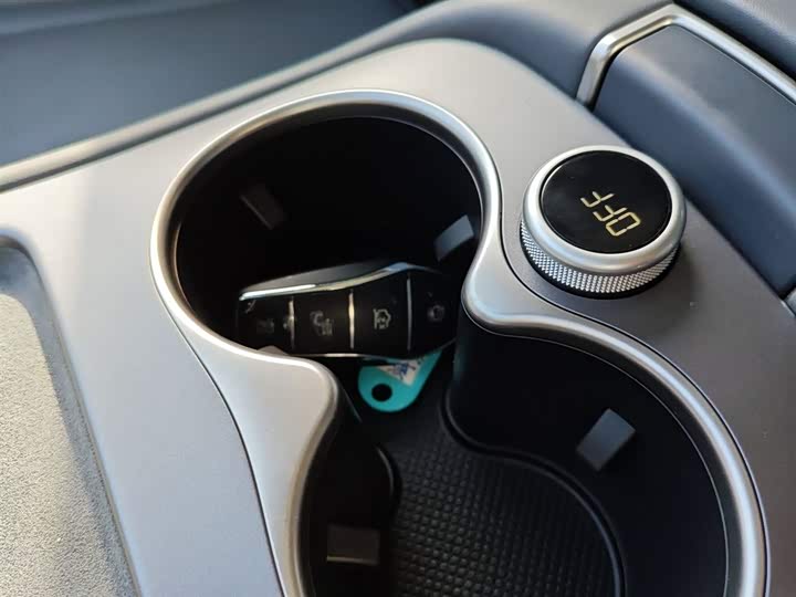 Фото 11 - BYD Sea Lion 07 DM-i Hybrid