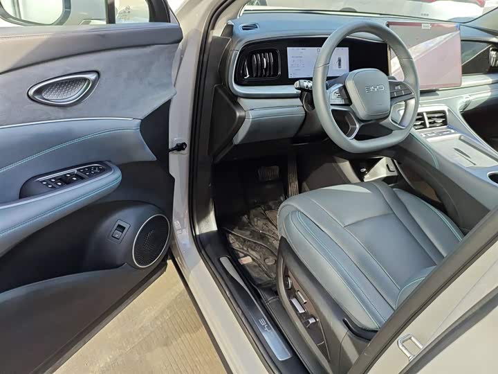 Фото 13 - BYD Sea Lion 07 DM-i Hybrid