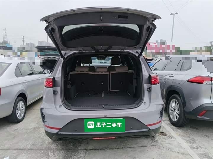 Фото 9 - BYD Tang Hybrid/EV