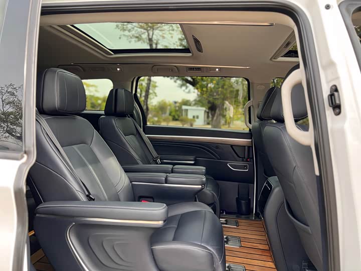 Фото 12 - GAC Trumpchi M8