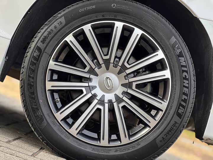 Фото 21 - GAC Trumpchi M8