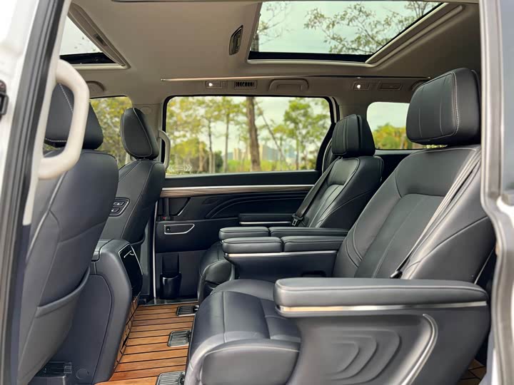 Фото 8 - GAC Trumpchi M8