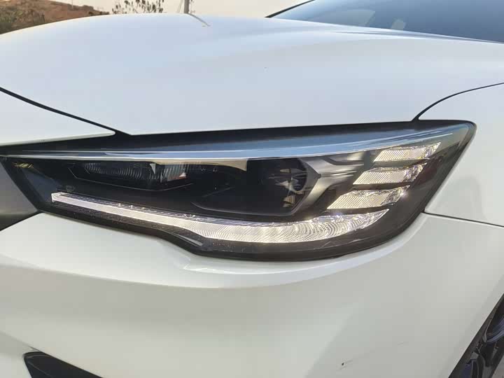 Фото 13 - MG Motor 6