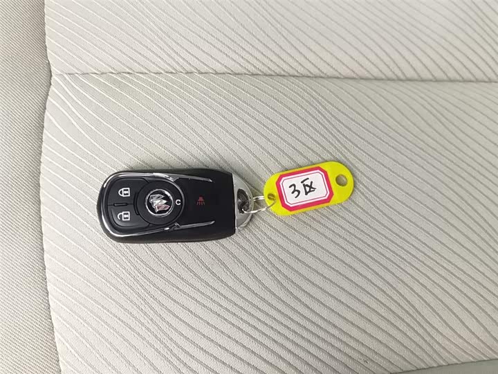 Фото 19 - Buick GL8 ES