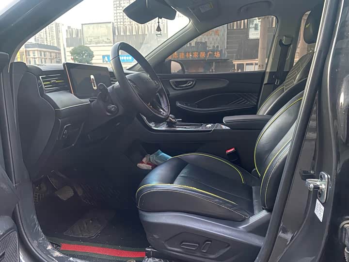 Фото 5 - Roewe RX5