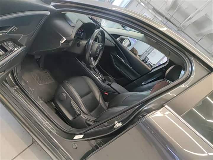 Фото 5 - Mazda CX-30