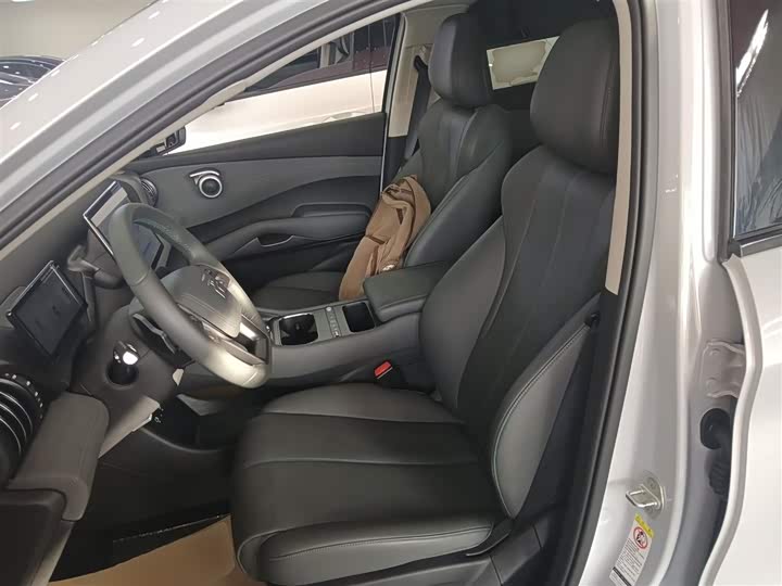 Фото 15 - BYD Yuan Plus