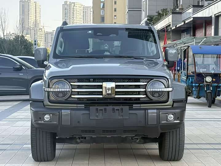 Фото 2 - Tank 300