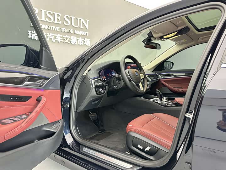 Фото 5 - BMW 5 Series