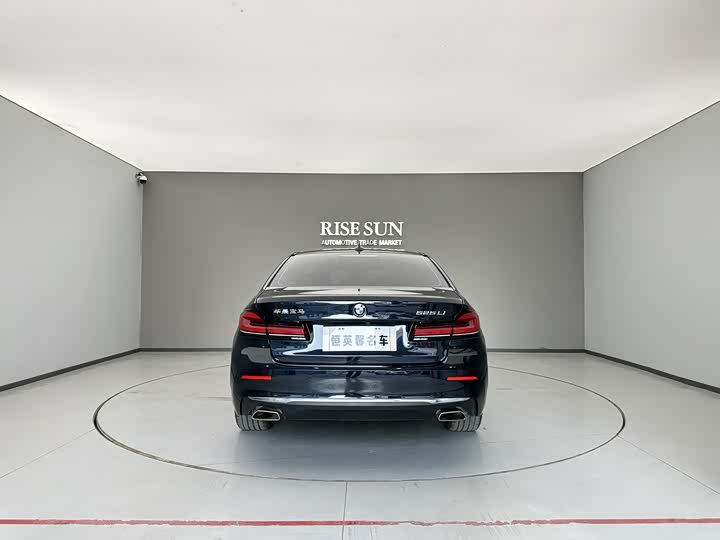 Фото 8 - BMW 5 Series