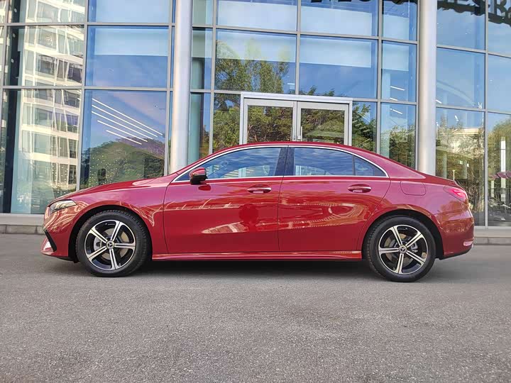 Фото 2 - Mercedes-Benz A-Class