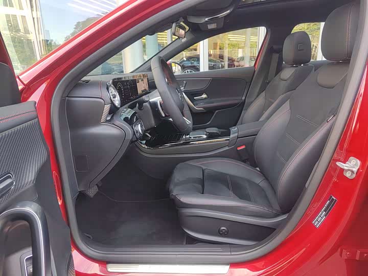 Фото 4 - Mercedes-Benz A-Class