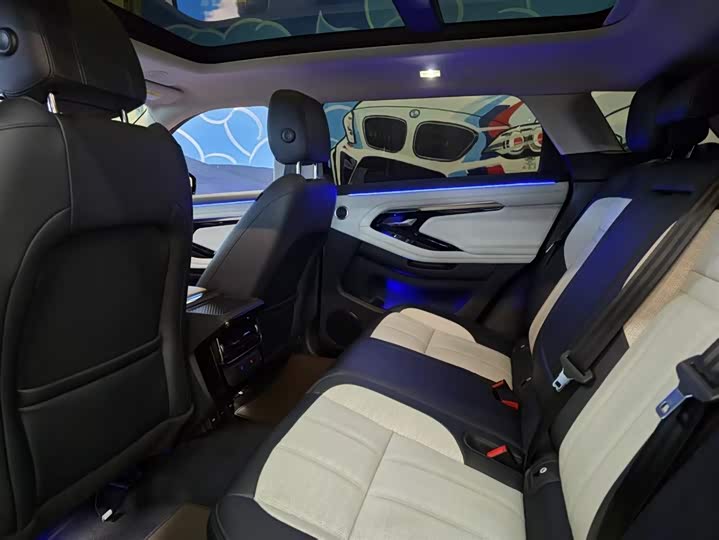 Фото 11 - Land Rover Range Rover Evoque L