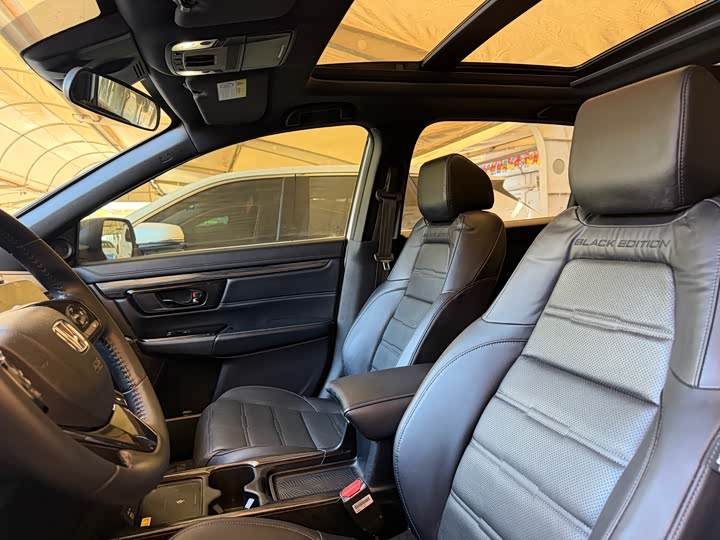 Фото 10 - Honda CR-V