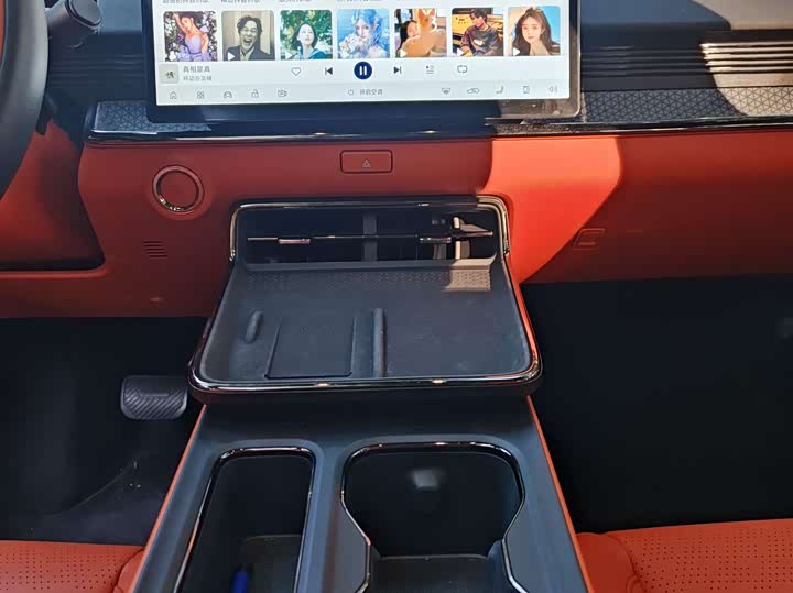 Фото 11 - Toyota bZ3X