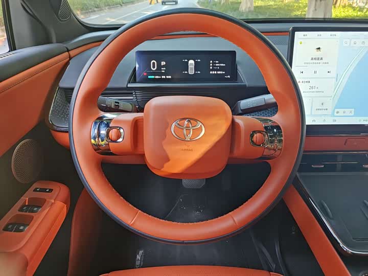 Фото 12 - Toyota bZ3X