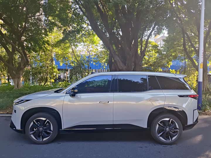 Фото 3 - Toyota bZ3X