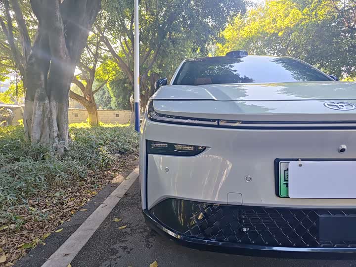 Фото 6 - Toyota bZ3X