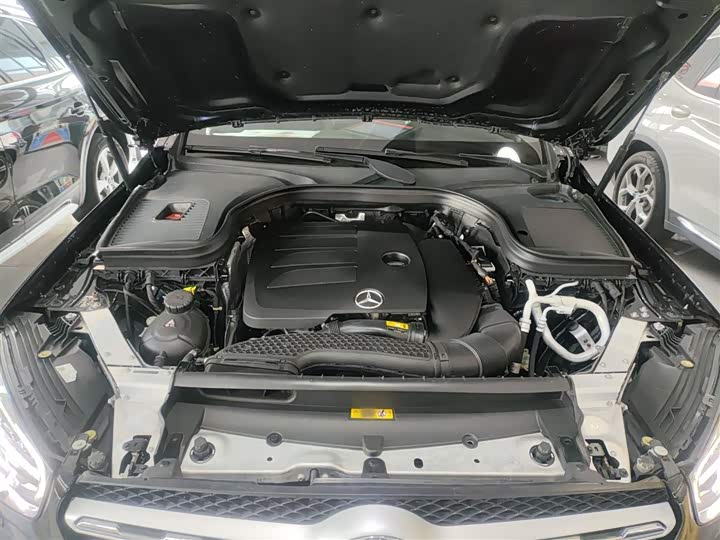 Фото 20 - Mercedes-Benz GLC-Class