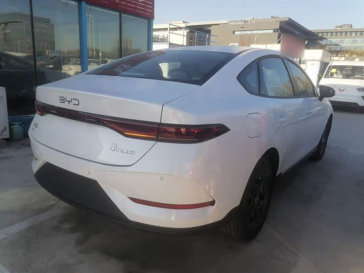 Фото 7 - BYD Qin Plus