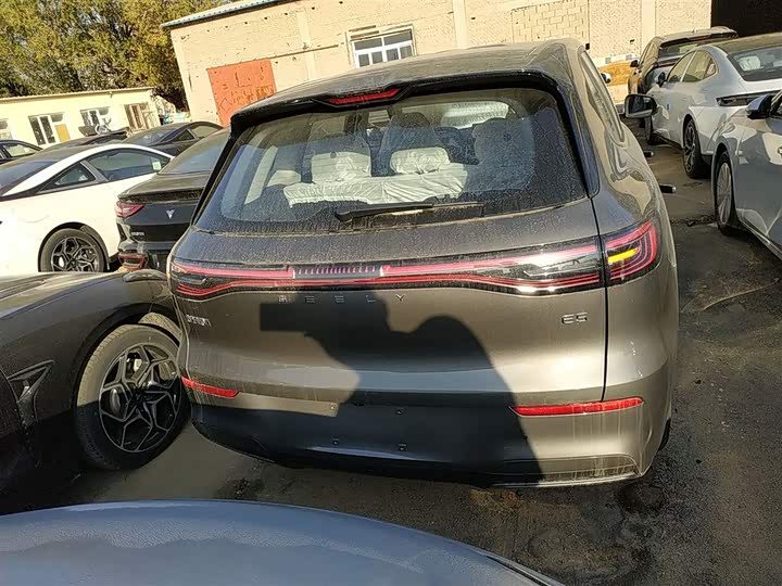 Фото 6 - Geely Galaxy E5