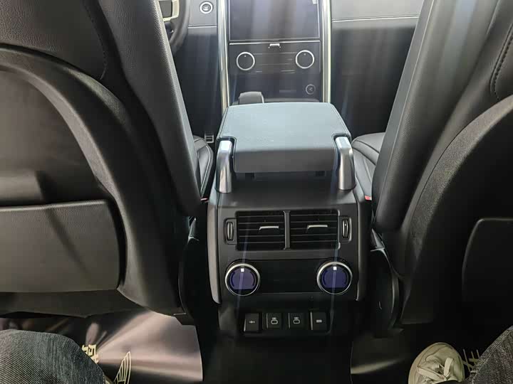 Фото 10 - Land Rover Discovery