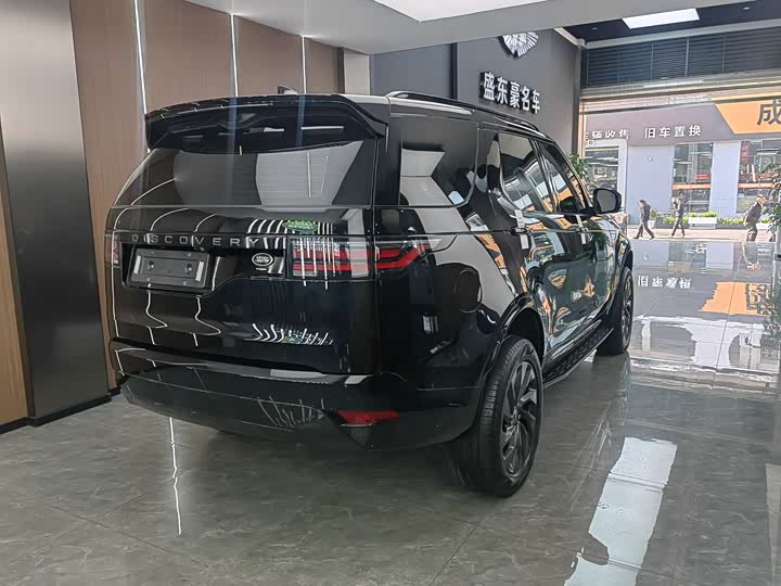 Фото 13 - Land Rover Discovery