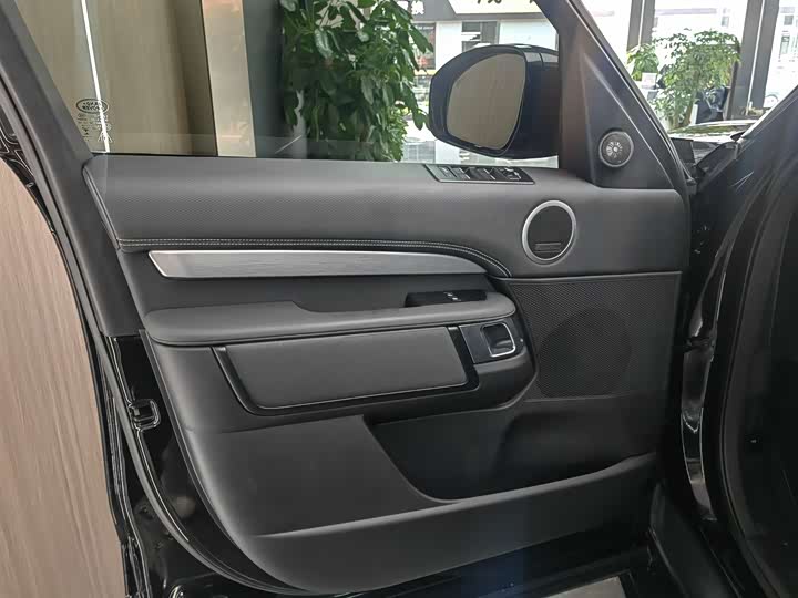 Фото 5 - Land Rover Discovery