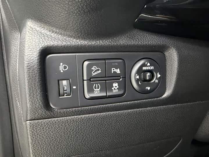 Фото 10 - Kia KX1