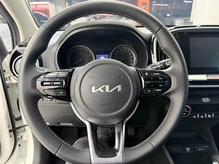 Фото 13 - Kia KX1