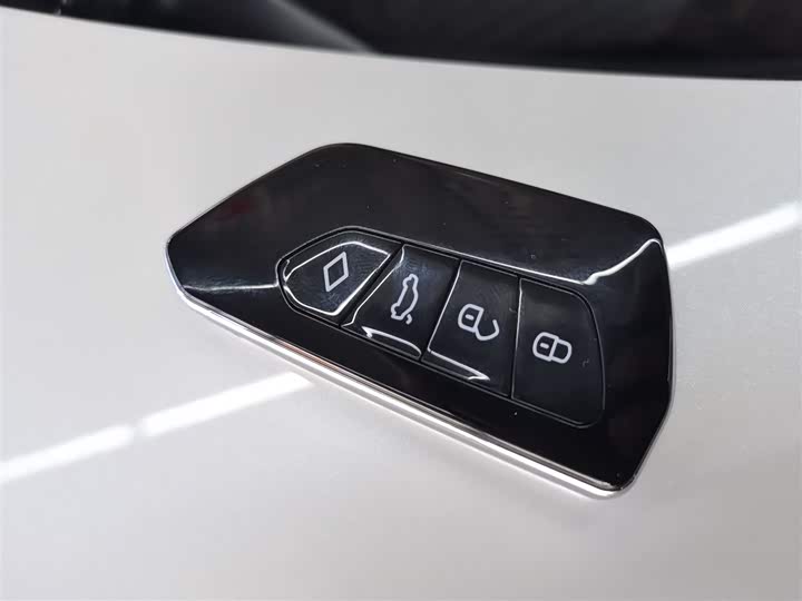 Фото 9 - Honda e:NS1