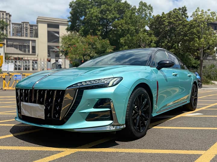 Фото 1 - Hongqi H6