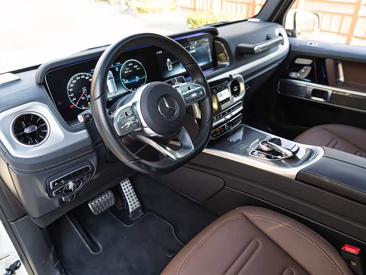 Фото 14 - Mercedes-Benz G-Class